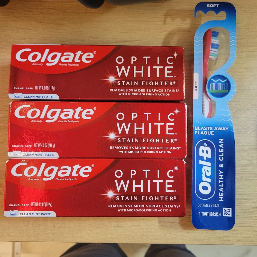 Colgate Optic White Toothpaste Stain Fighter Fresh Mint Paste 3 Pack
